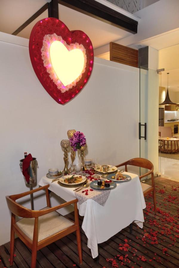 Eight Palms Villa Seminyak By Ini Vie Hospitality Ngoại thất bức ảnh