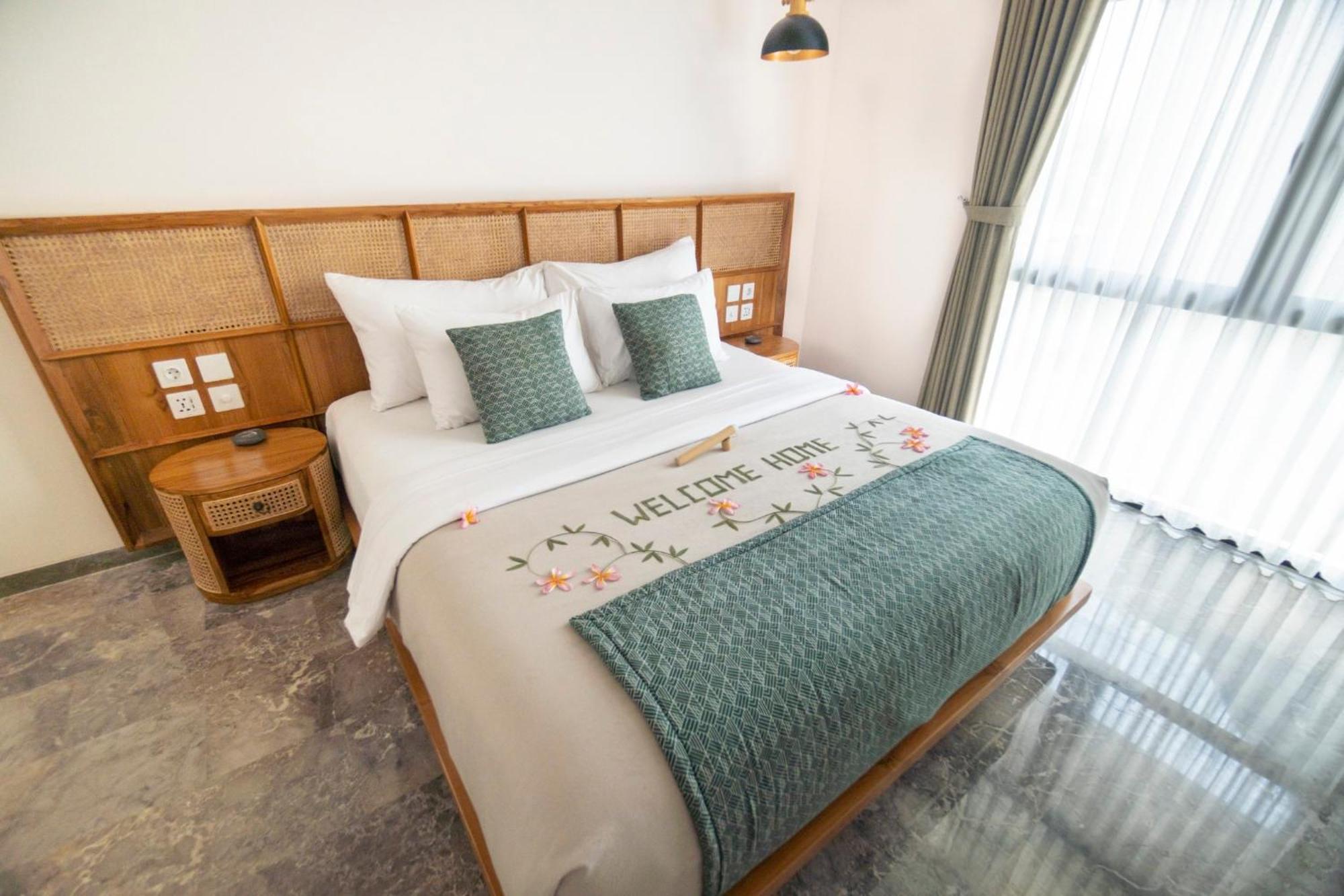 Eight Palms Villa Seminyak By Ini Vie Hospitality Ngoại thất bức ảnh